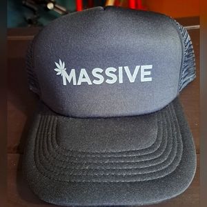 Massive snap back hat 🍃